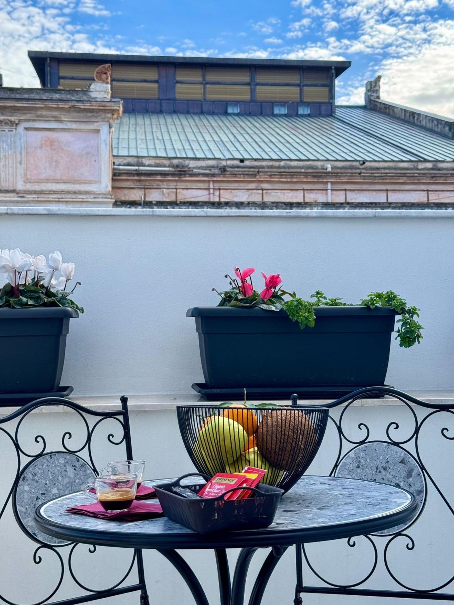 Politeama'S Home - Luxury Apartment Palermo Exterior photo